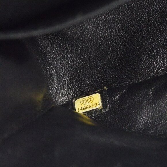 Chanel White Black Tweed 2.55 Medium Classic Double Flap Shoulder Bag XX01853 - Picture 10 of 10